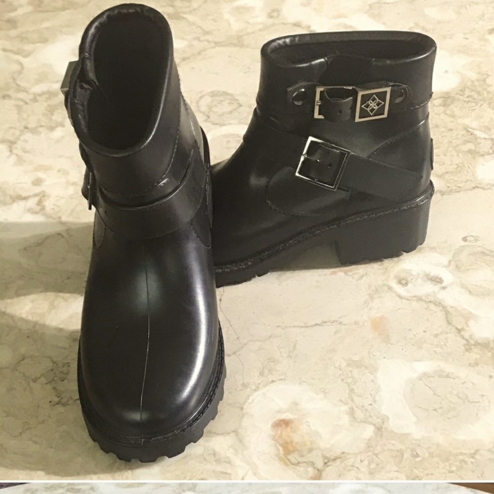Dav Chunky Ankle High Luxury Rain Boots